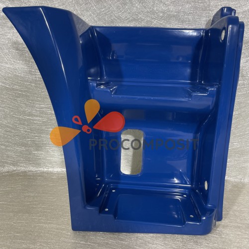 Щиток подножки правый 63501-8405110-50